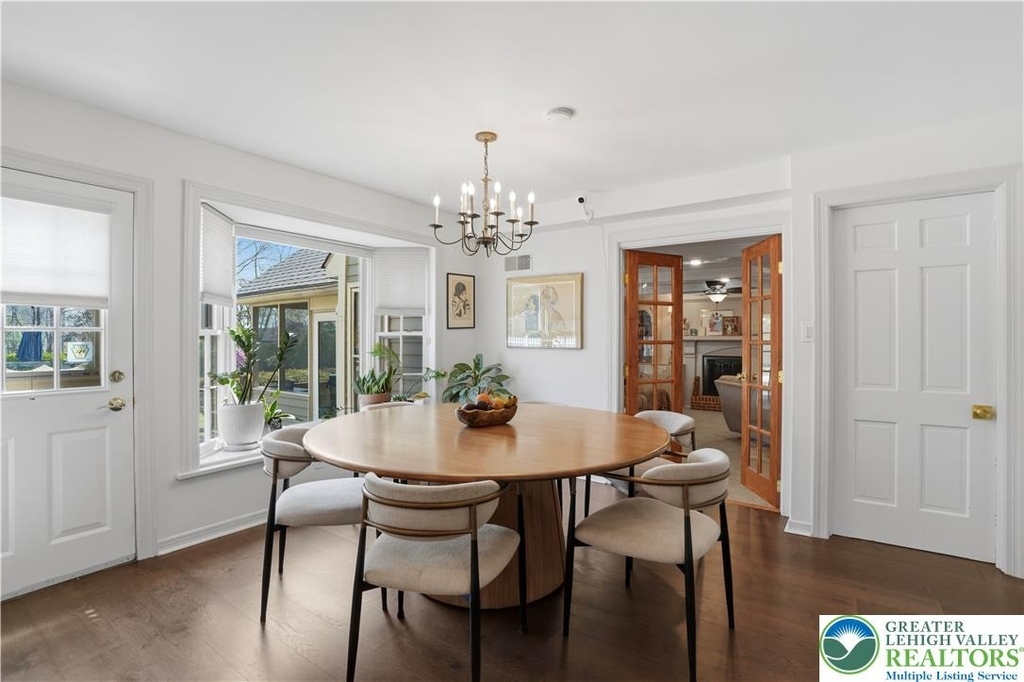 1551 Duxbury Court - Photo 2