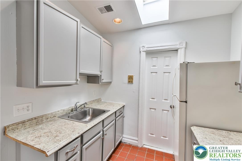 39 N 11th Street - Photo 11