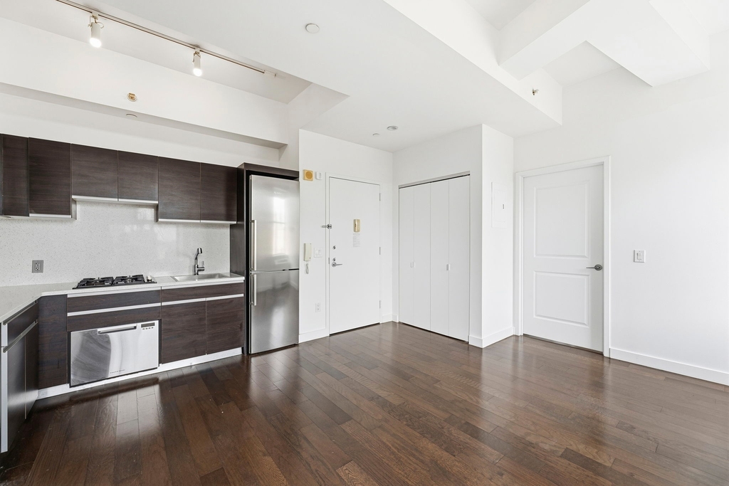 116 John Street - Photo 5