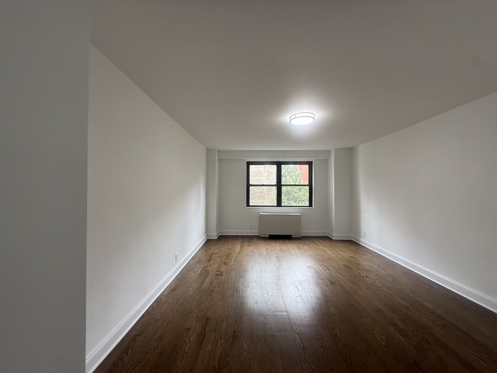 400 East 89th Street - Photo 15
