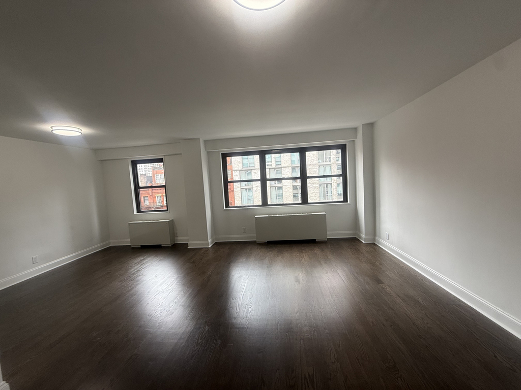 400 East 89th Street - Photo 0