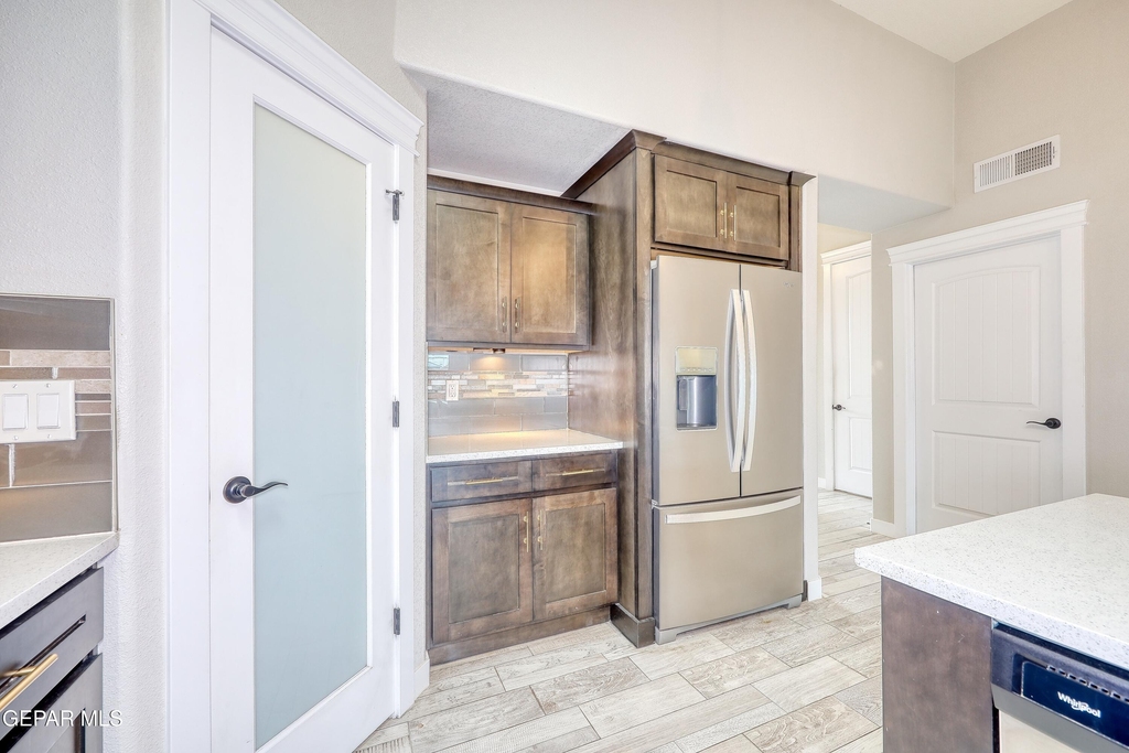 7799 Enchanted View Drive - Photo 17