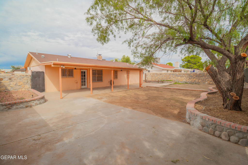 1736 Bing Crosby Drive - Photo 4