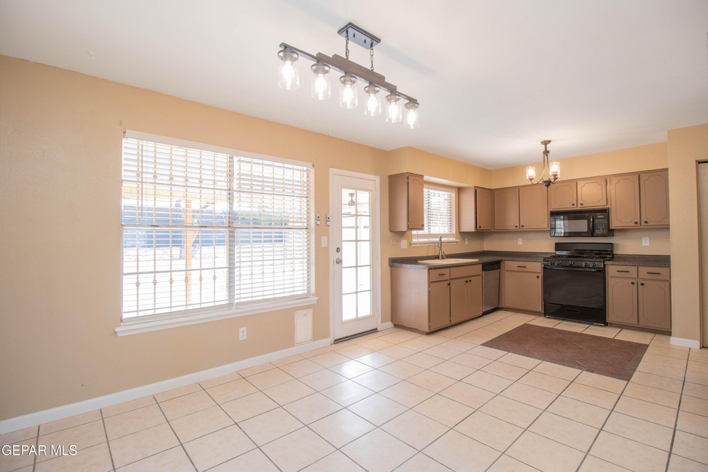1736 Bing Crosby Drive - Photo 15