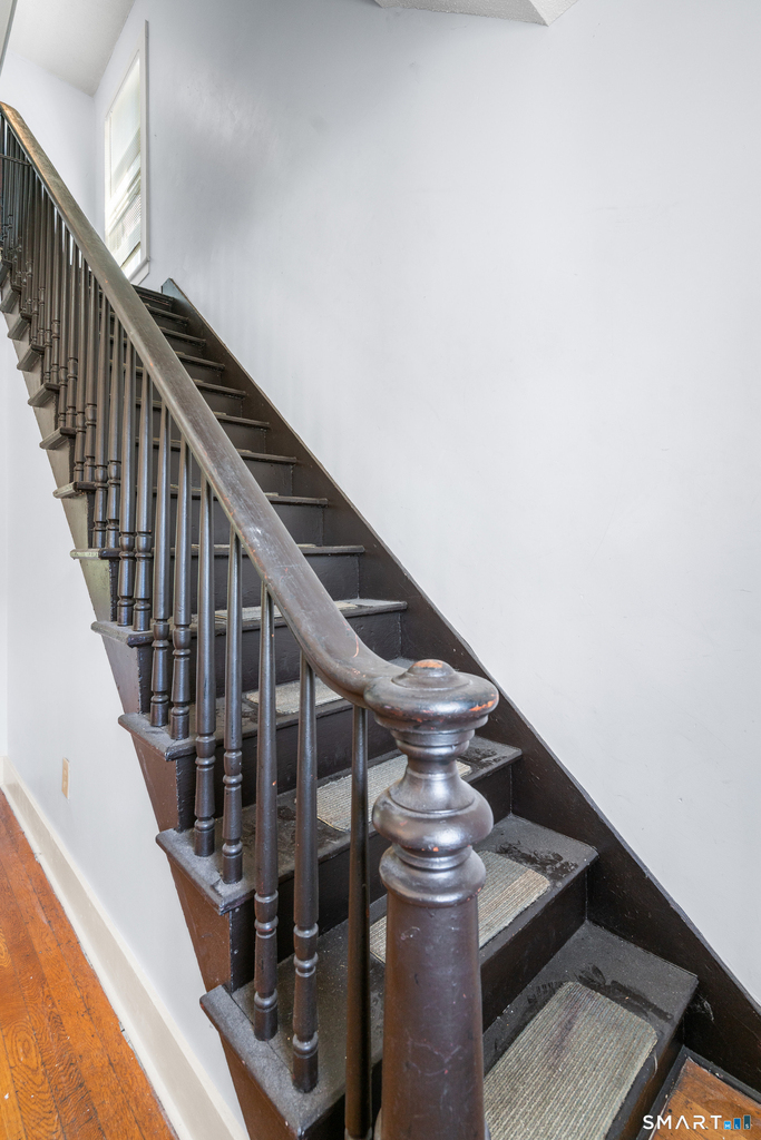 251 Summit Street - Photo 4