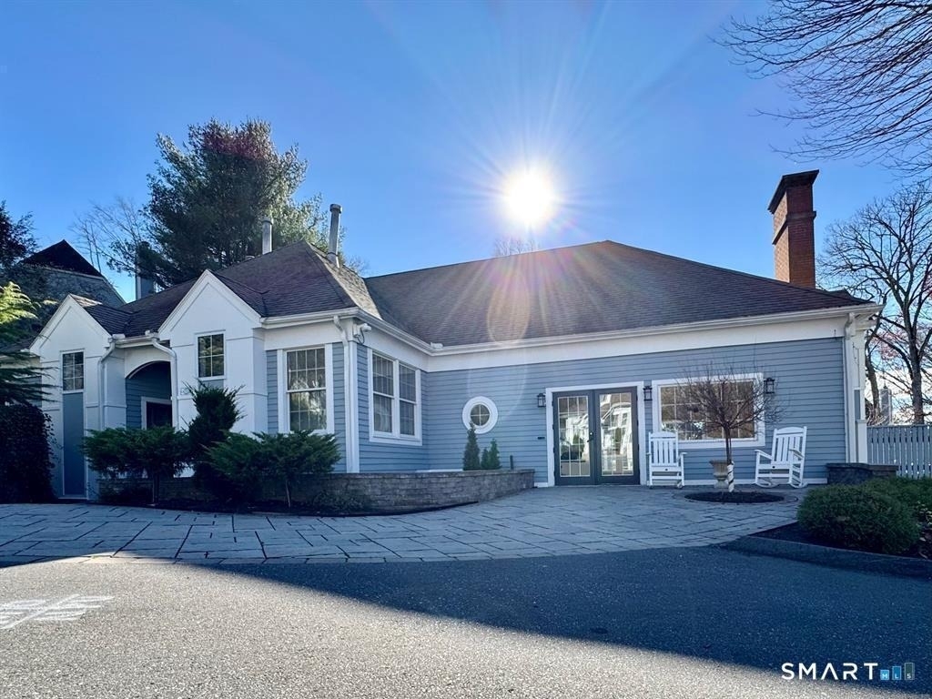 823 Old Pond Lane - Photo 16