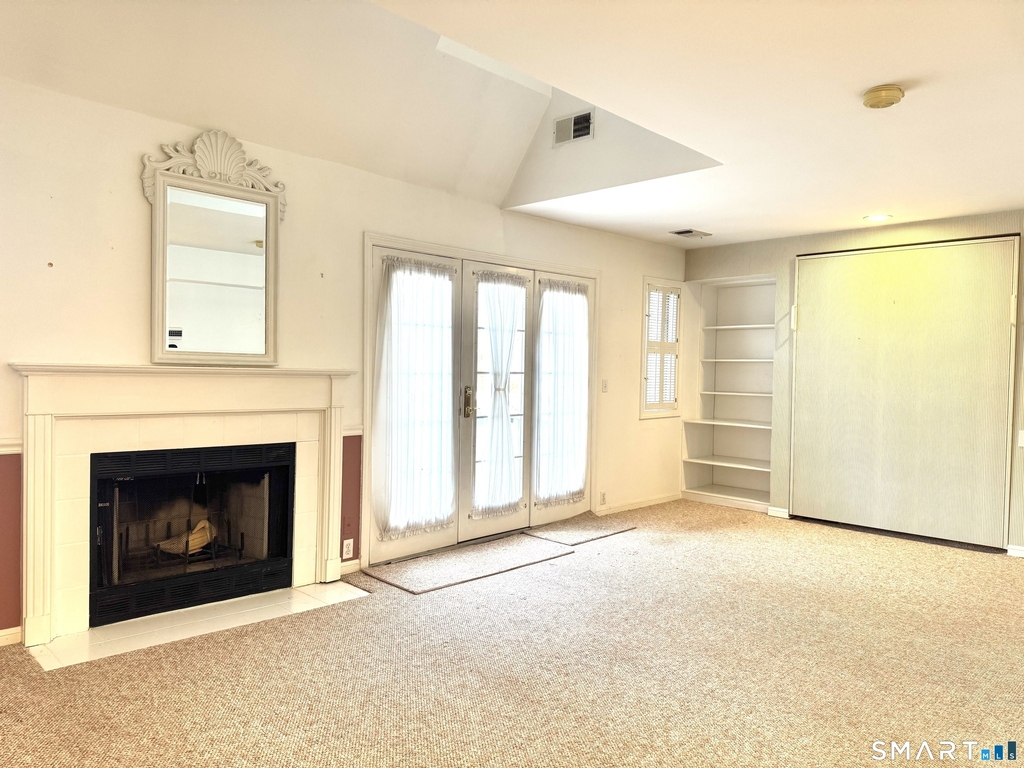 823 Old Pond Lane - Photo 3