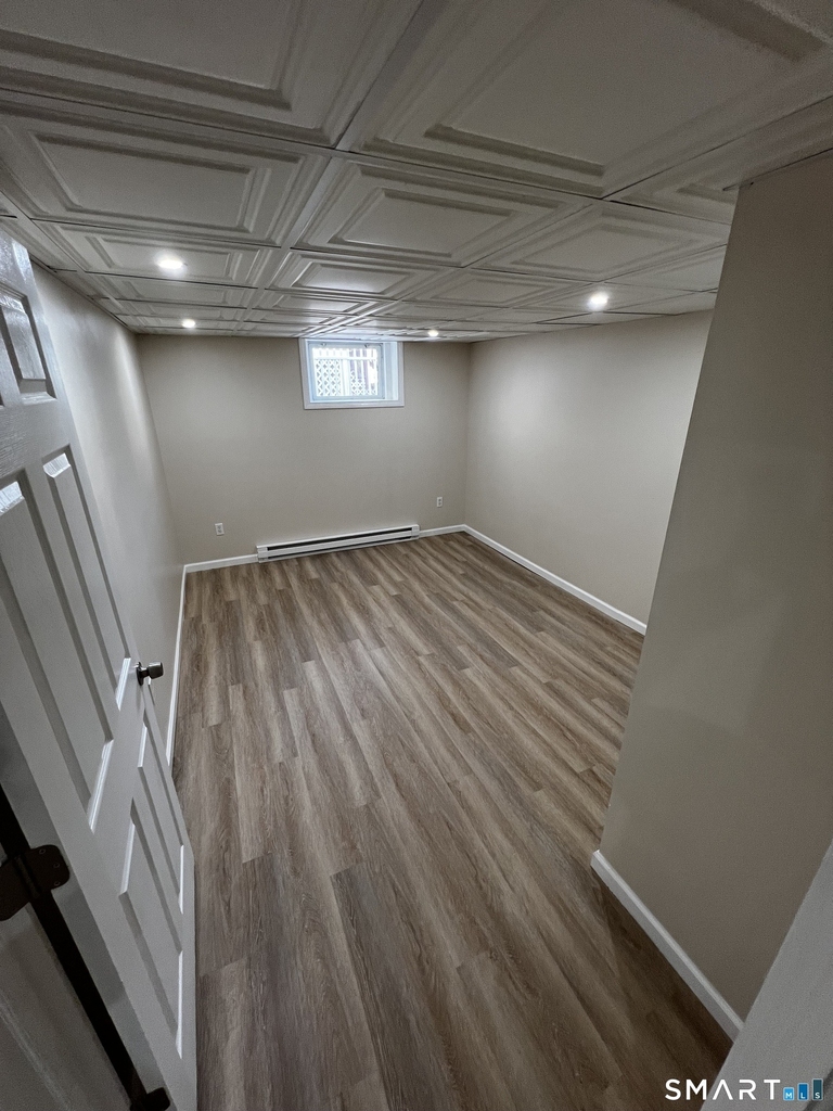 93 Burritt Street - Photo 3
