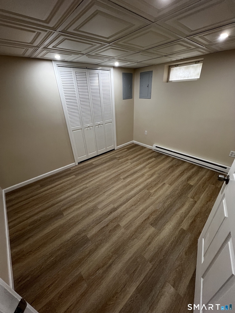 93 Burritt Street - Photo 4