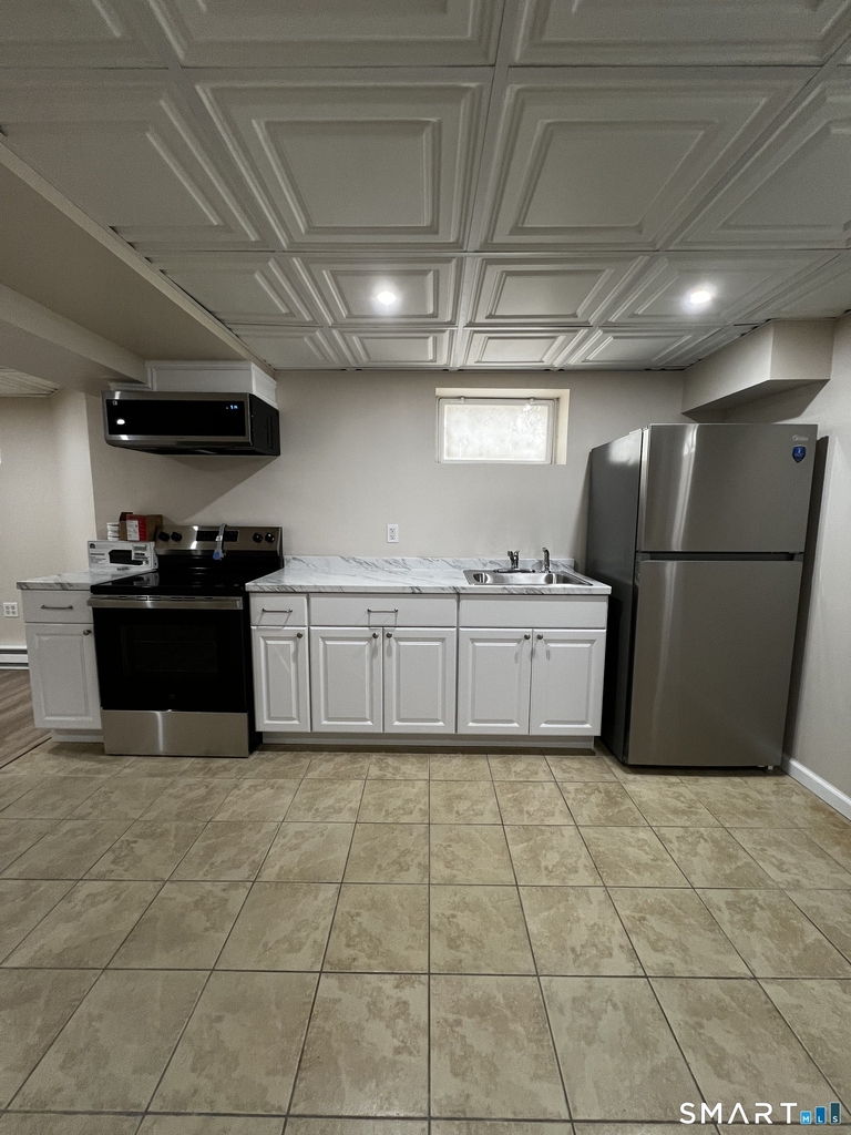 93 Burritt Street - Photo 1