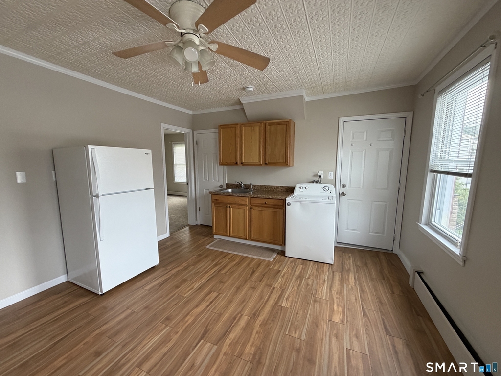 1706 Thomaston Avenue - Photo 9
