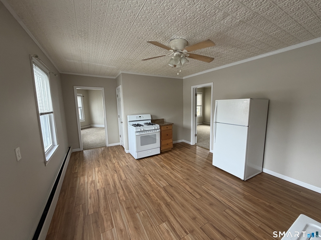 1706 Thomaston Avenue - Photo 6