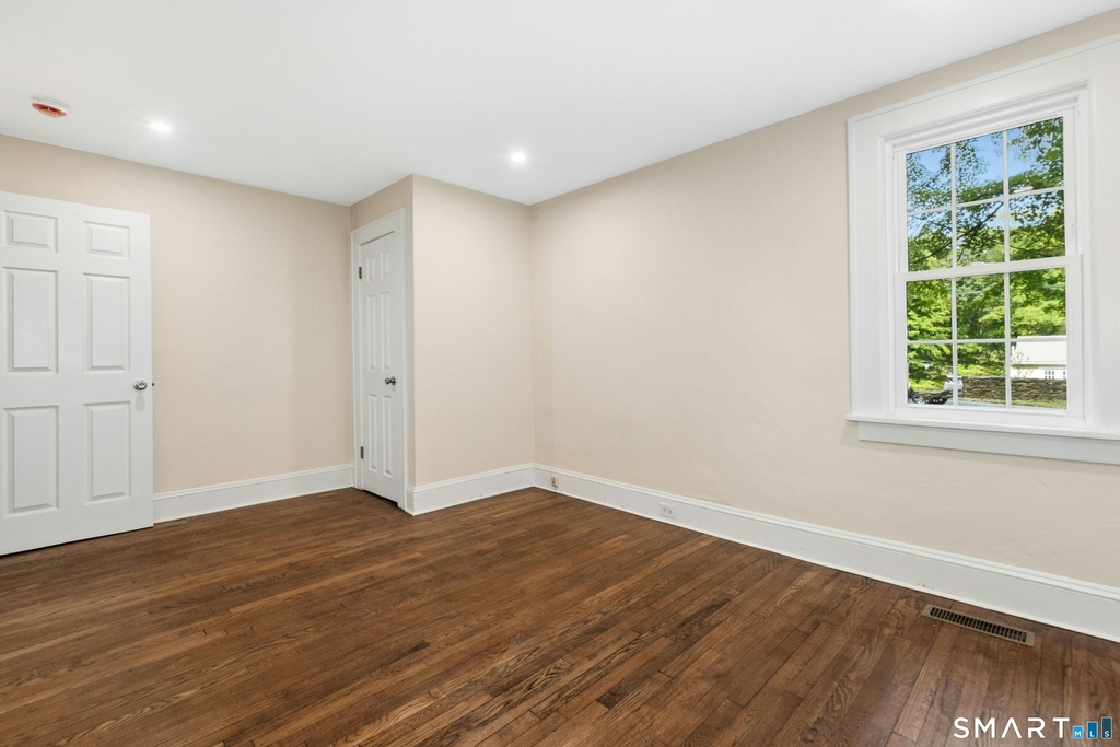 73 Simpaug Turnpike - Photo 11