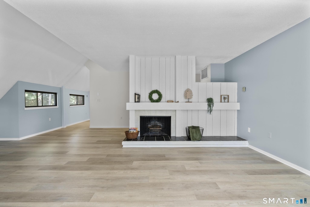 43 Great Meadow Lane - Photo 10