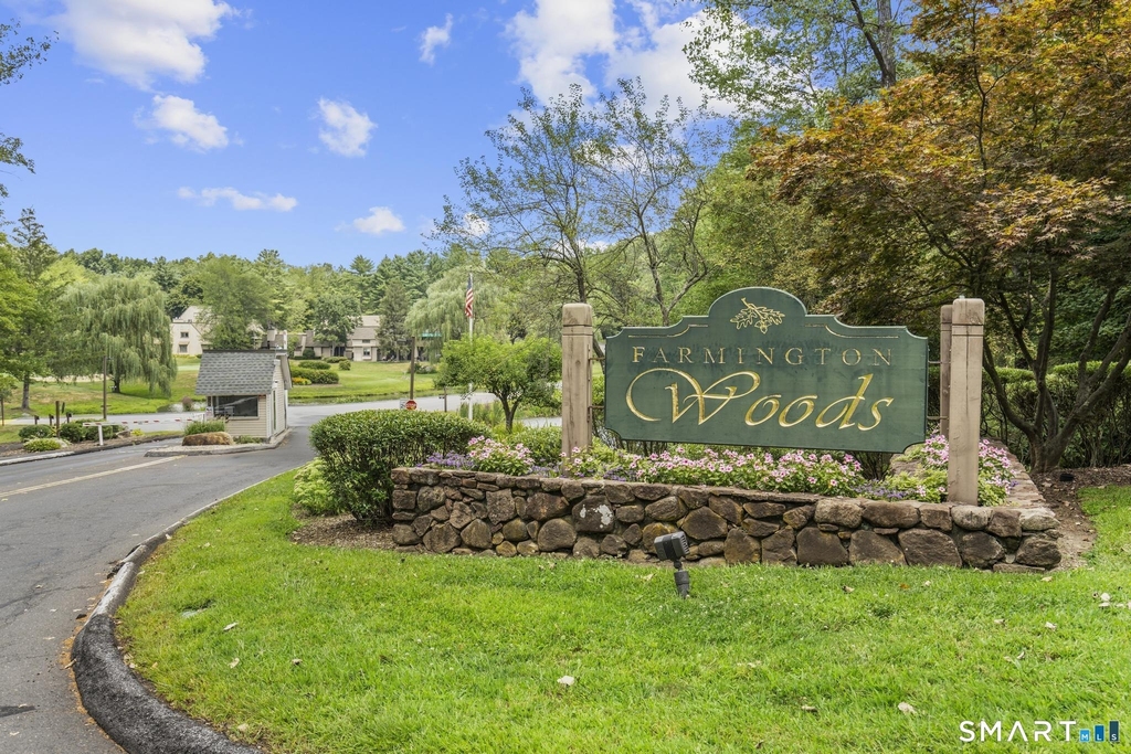 43 Great Meadow Lane - Photo 1