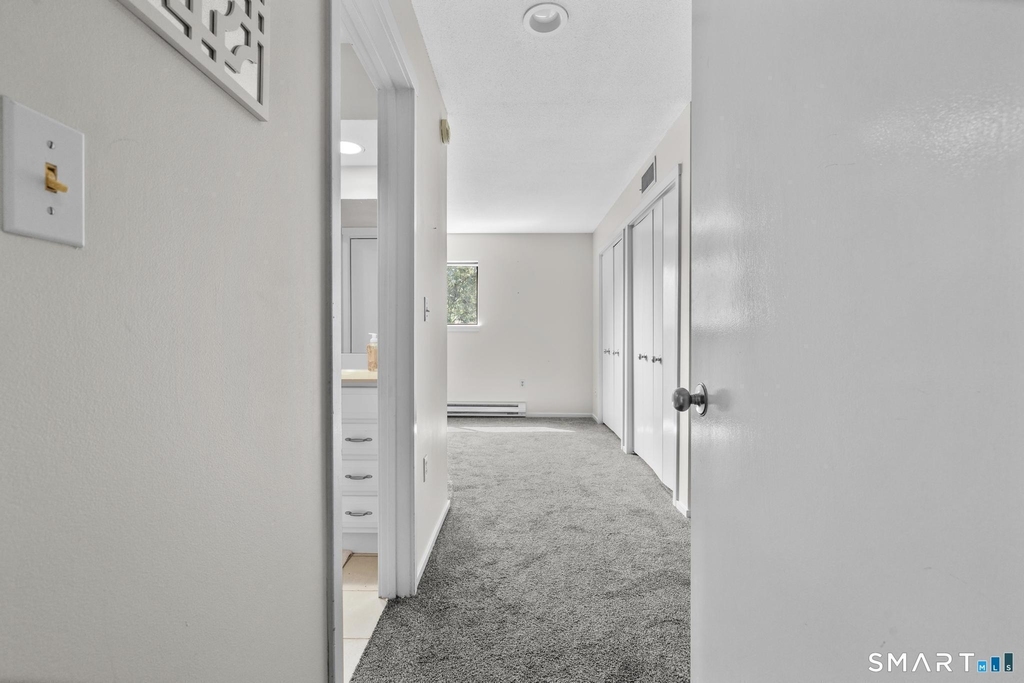 43 Great Meadow Lane - Photo 18