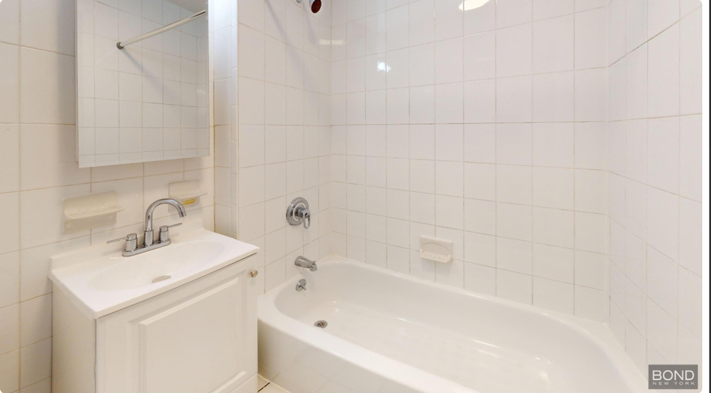 East 52 nd  Street - Photo 3