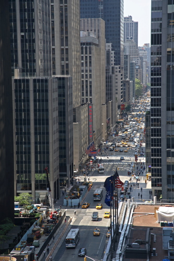 West 55th Street & 6th Ave. - Photo 12