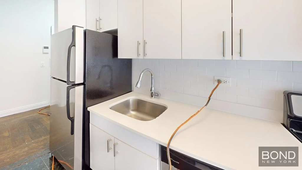 145 West 55th Street - Photo 5