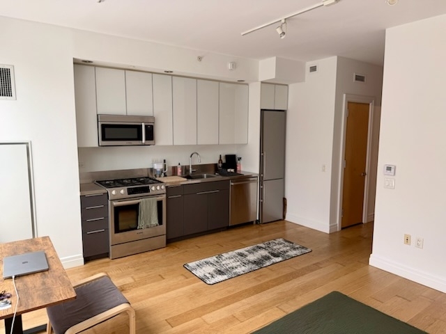 60 Water Street - Photo 1