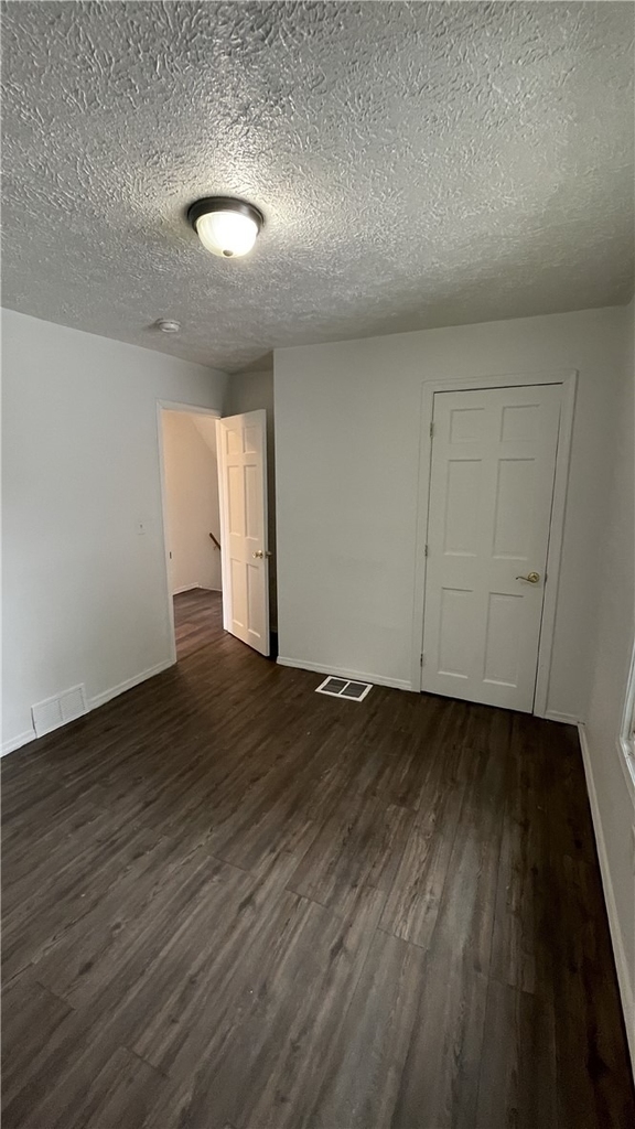 62 Whiteman Ave - Photo 11