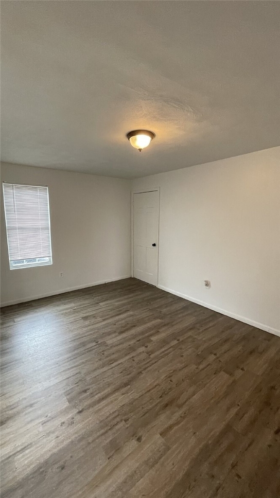 62 Whiteman Ave - Photo 6