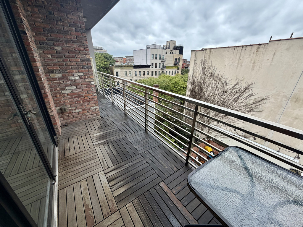 147 Rogers Avenue - Photo 12