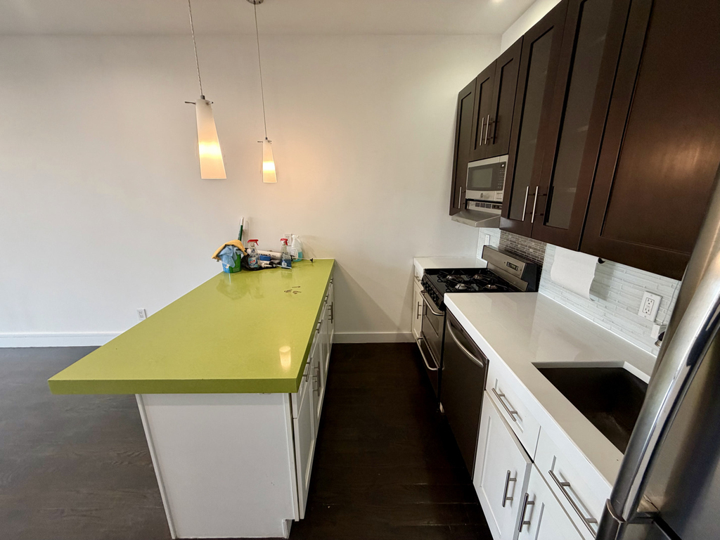 147 Rogers Avenue - Photo 8