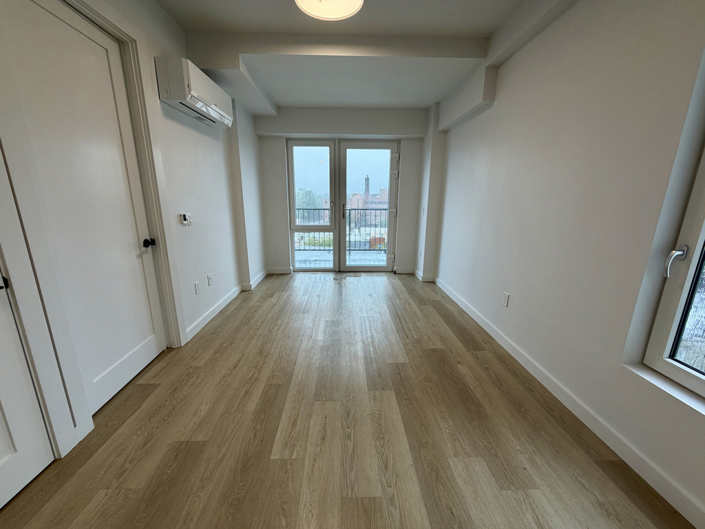 1615 Cedar Street - Photo 2