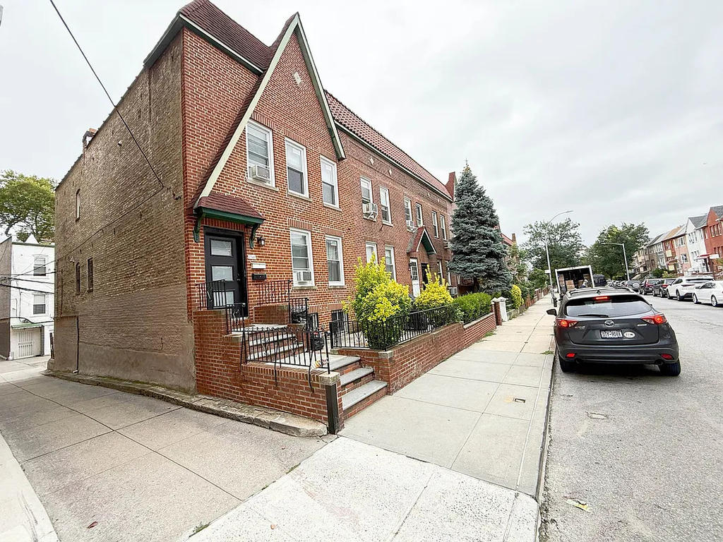 23-46 33rd Avenue - Photo 18