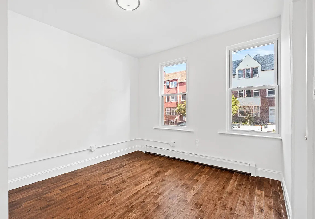 23-46 33rd Avenue - Photo 4