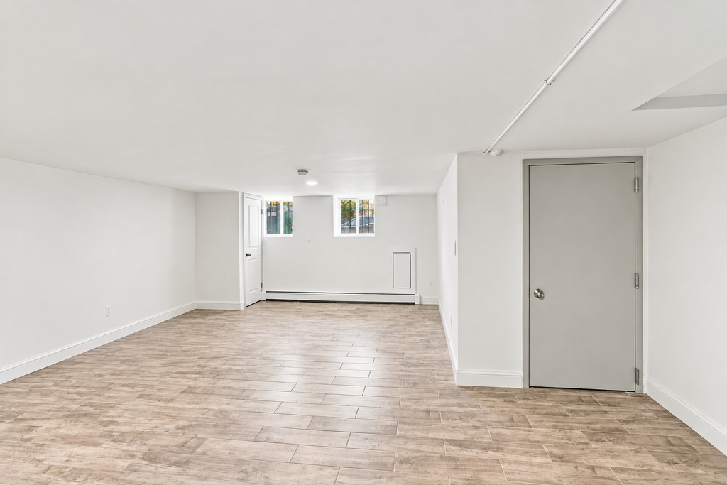 23-46 33rd Avenue - Photo 11