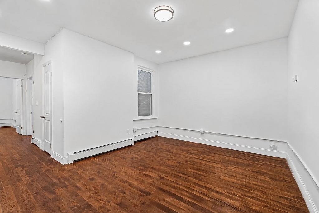 23-46 33rd Avenue - Photo 3