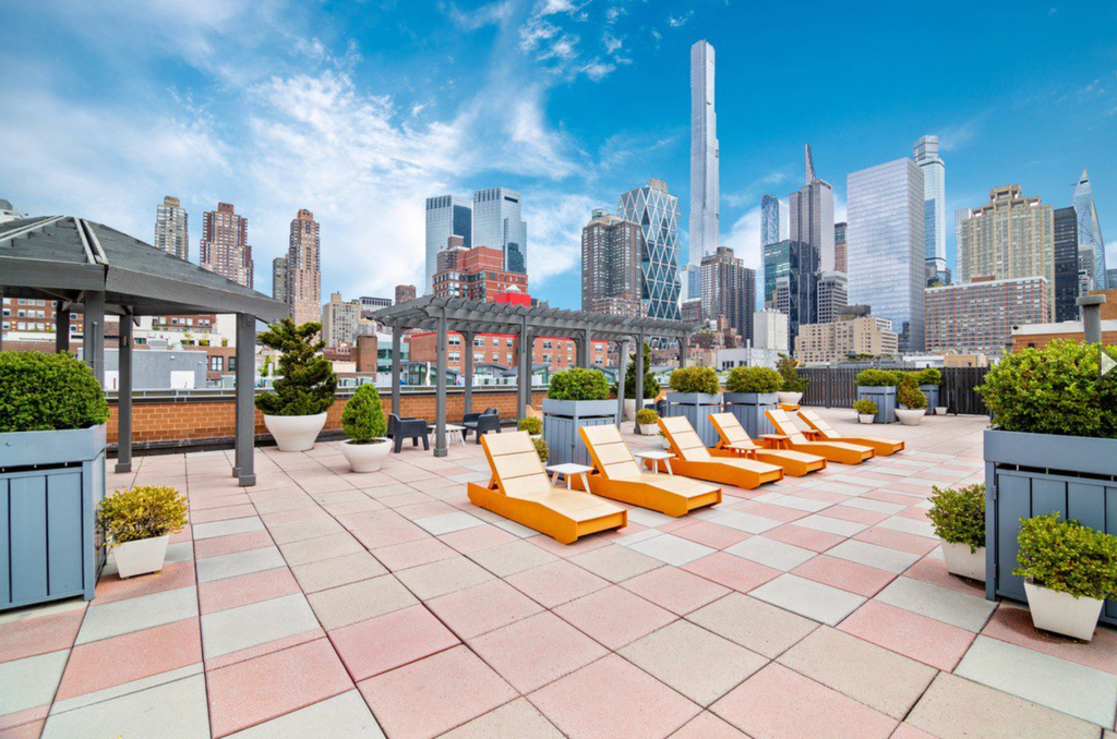 West 53rd Street & 9th ave  - Photo 10