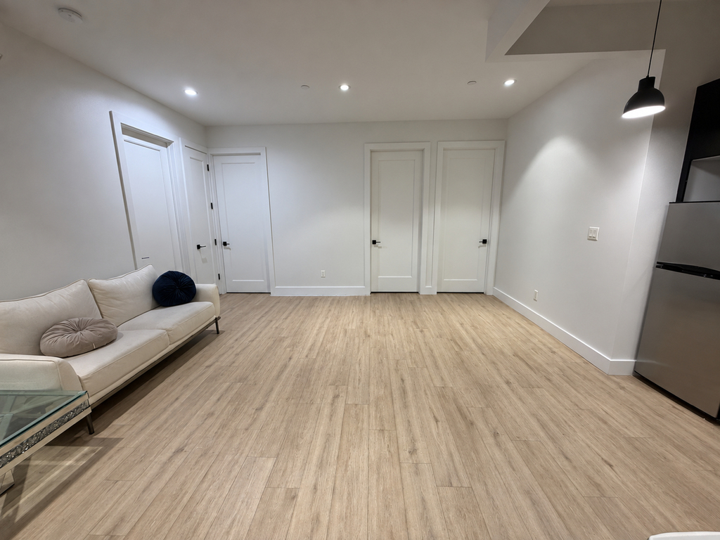 1613 Brooklyn Avenue - Photo 2
