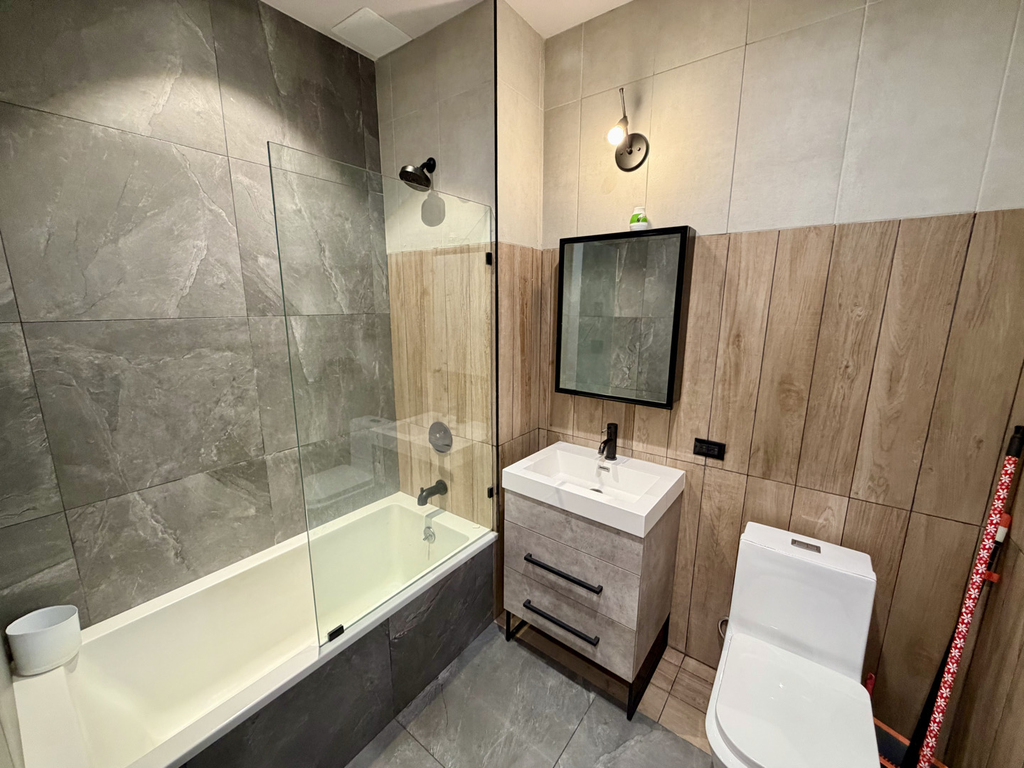1613 Brooklyn Avenue - Photo 9