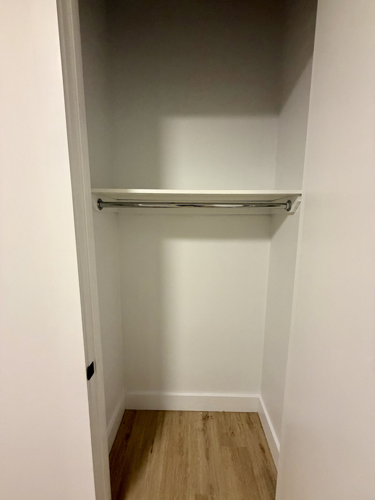 1613 Brooklyn Avenue - Photo 4