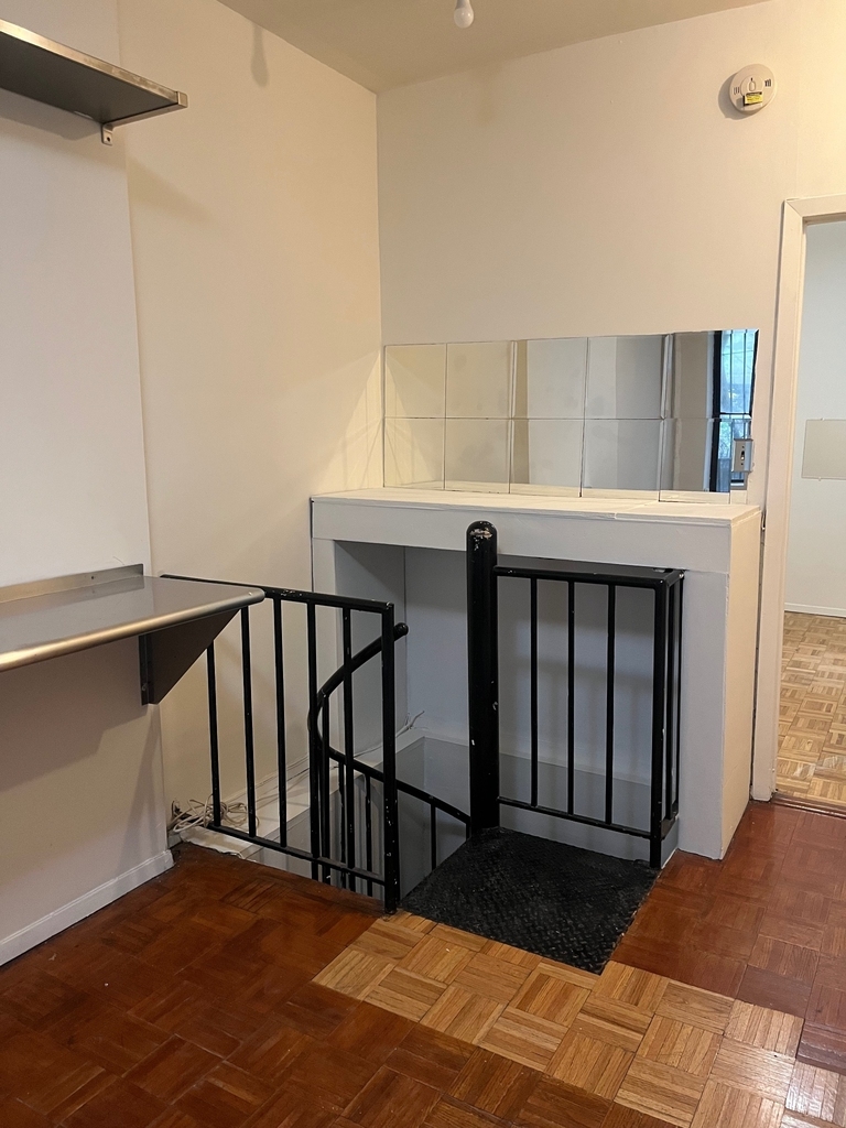 300 East 89th Street - Photo 8