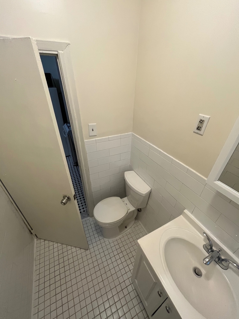 300 East 89th Street - Photo 7