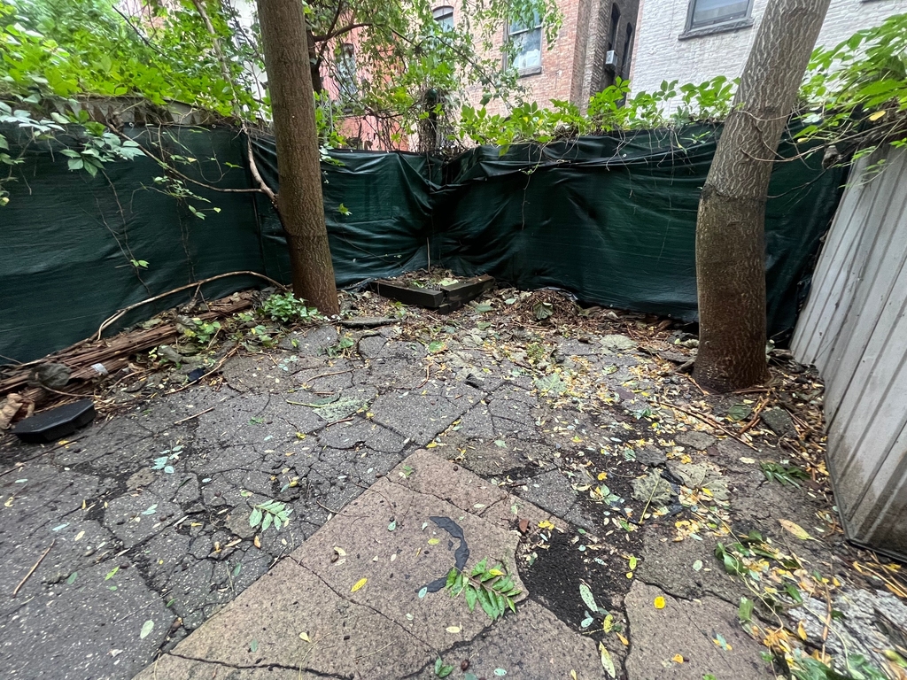 300 East 89th Street - Photo 18