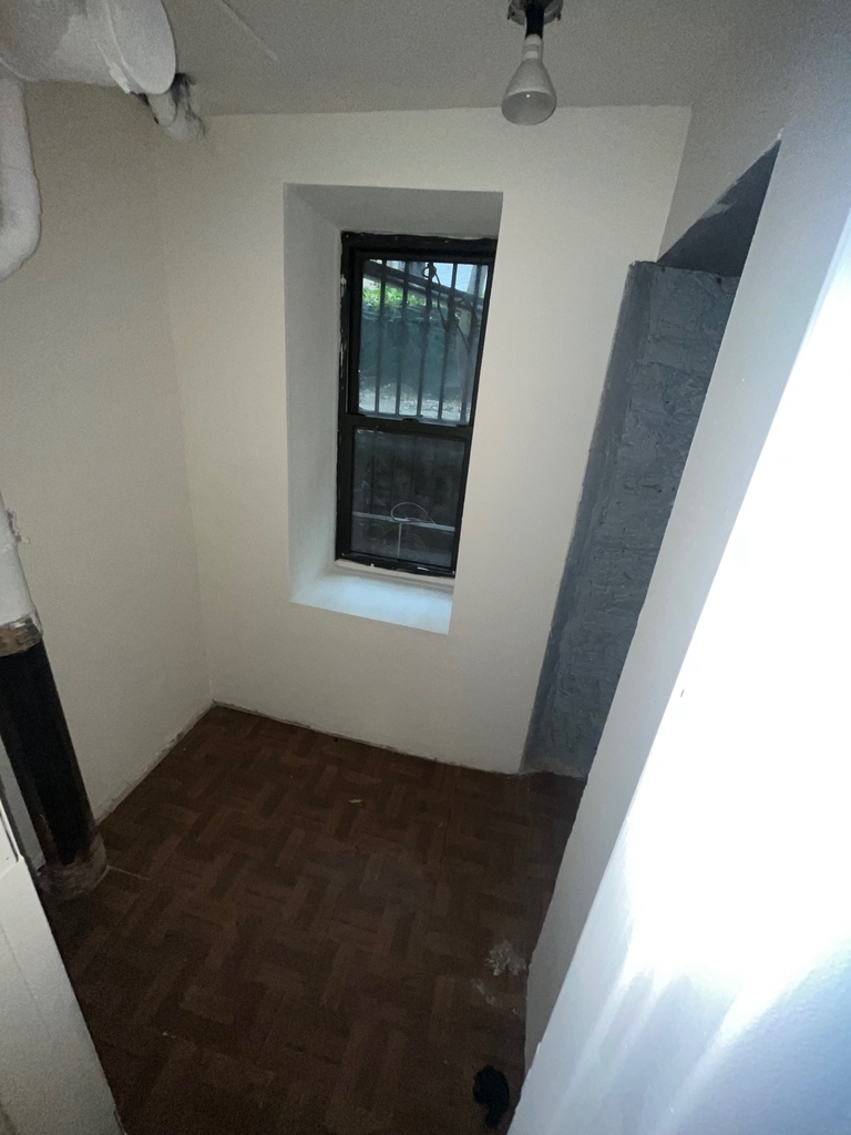 300 East 89th Street - Photo 14