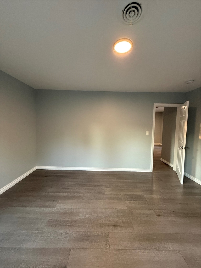 4 Thorp St - Photo 14