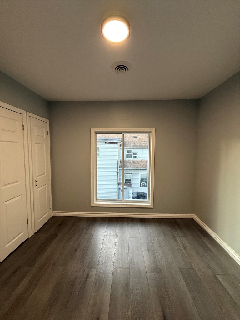 4 Thorp St - Photo 9