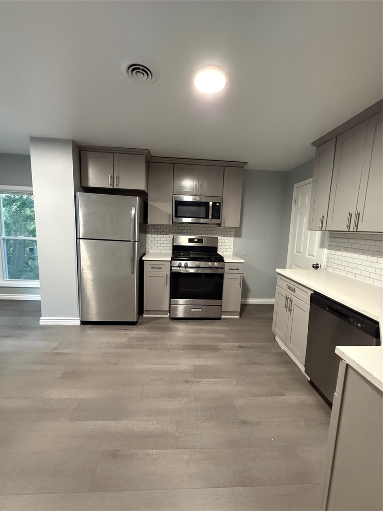 4 Thorp St - Photo 5