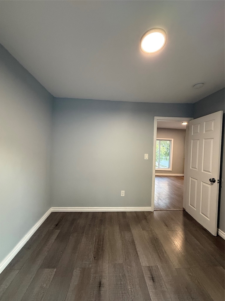 4 Thorp St - Photo 8