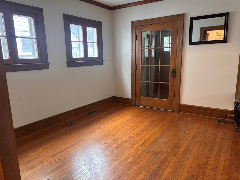 786 Genesee Park Boulevard - Photo 6