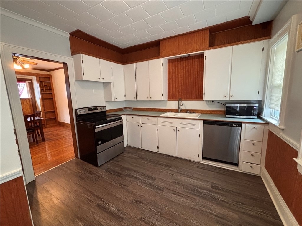 786 Genesee Park Boulevard - Photo 9