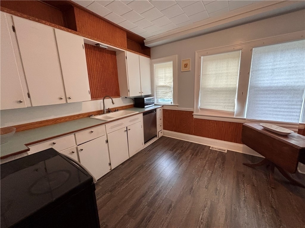 786 Genesee Park Boulevard - Photo 10