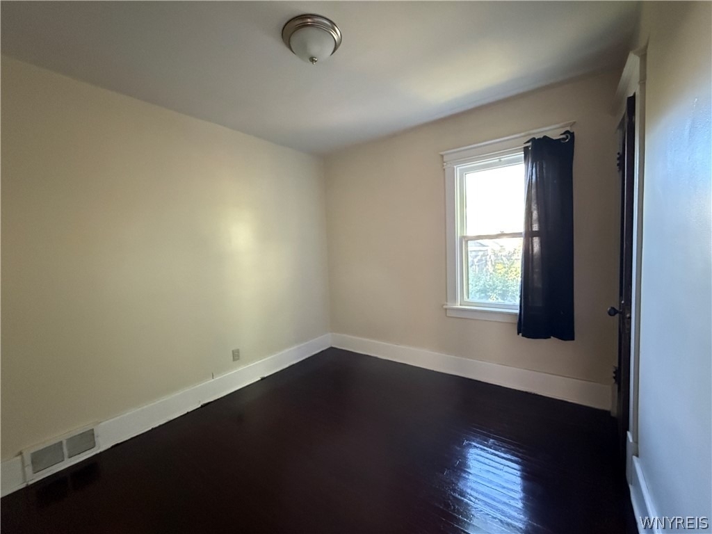 63 Wright Avenue - Photo 8