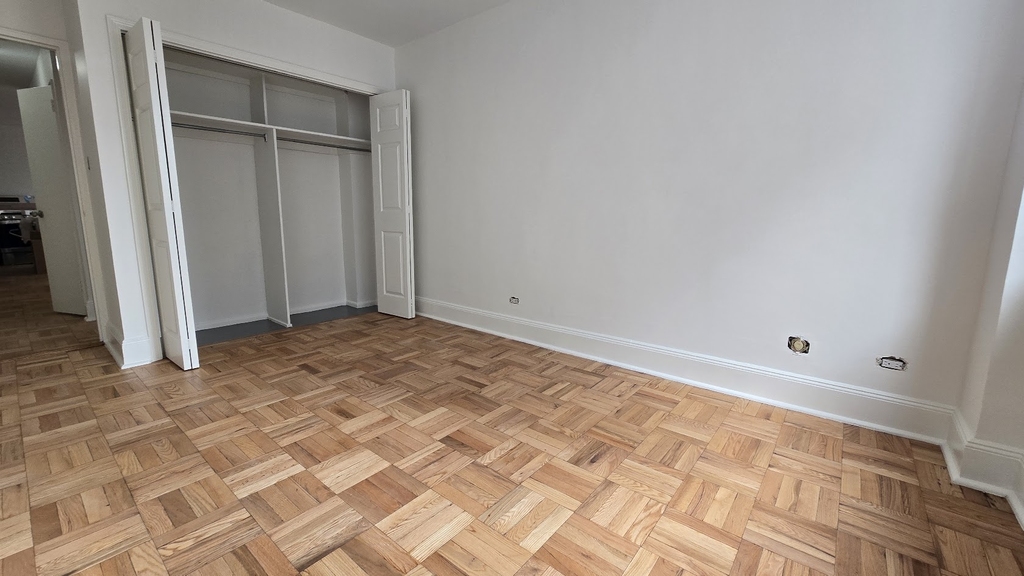 East 79th Street - Photo 5